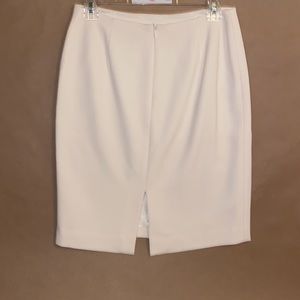 Ann Taylor off white Suit Skirt size: 4P